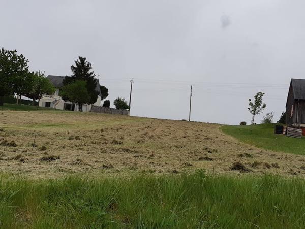 Terrain Céré-La-Ronde - 2744 m2