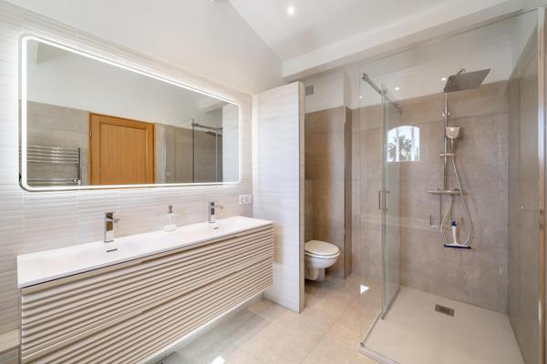 Maison à vendre  5 pièces - 183 m2 CANNES - 06