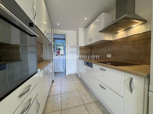 Vente                                                      Appartement
                        
                     3 pièces                      59 m2                     à Sainte-Maxime