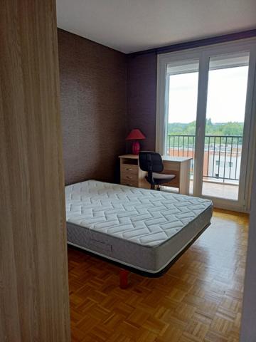 Appartement Angers 5 pièce(s) 80 m2 avec parking et balcon