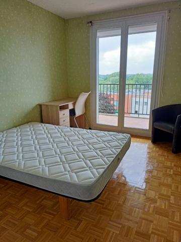 Appartement Angers 5 pièce(s) 80 m2 avec parking et balcon