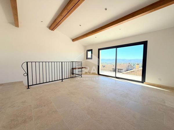 A VENDRE EN EXCLUSIVITE 84160 CADENET MAISON DE VILLAGE TYPE 3 PIECES D'ENVIRON 90M² AVEC TERRASSES ET CAVE