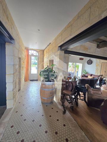 Maison Mussidan 7 pièce(s) 177 m2