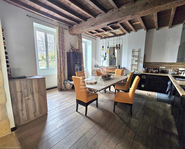 Maison Mussidan 7 pièce(s) 177 m2