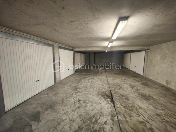 A SAISIR

A partir de 32k€
De 14,4m2 à 20,5m2
Plusieurs garages dans la Résidence Cannes Maria, sous l'Intermarché de la République.
Résidence récente et sécurisée, accès très large.
Possibilité d'acheter un ensemble de box.
Plus que 8 lots disponibles