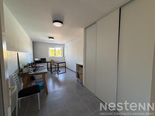 Location maison T5 entièrement meublée avec piscine, grandes terrasses et 10 000 m² de terrain