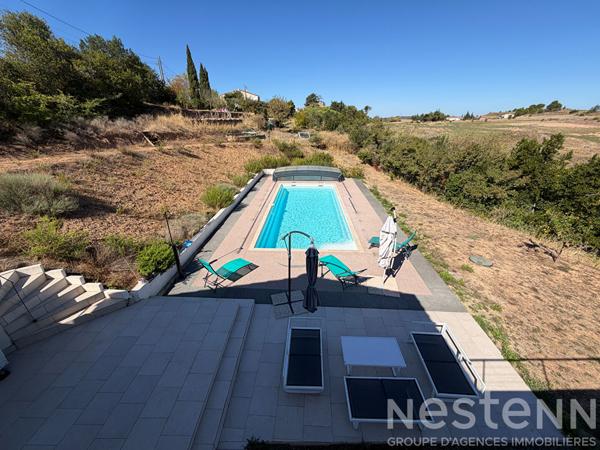 Location maison T5 entièrement meublée avec piscine, grandes terrasses et 10 000 m² de terrain