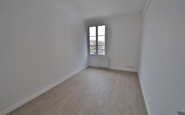 Appartement à vendre    3 pièces • 97,33 m2 Château-Thierry