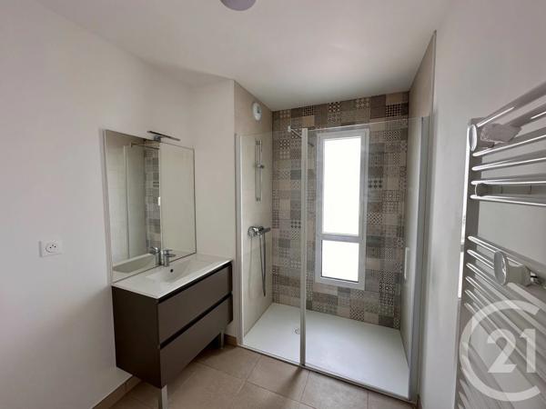 Appartement F3 à vendre  3 pièces - 68 m 2   ST GILLES CROIX DE VIE  - 85