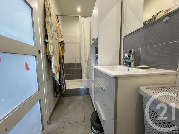 Appartement T2 à vendre  2 pièces - 46,47 m2 MARSEILLE - 13015