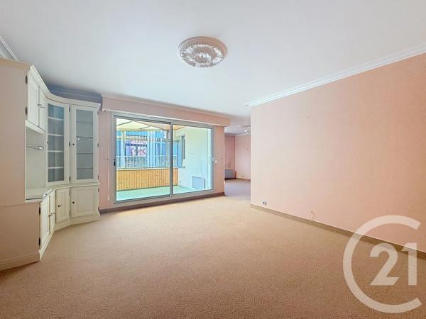 Appartement T3 à vendre  4 pièces - 95,04 m 2   CHALLANS  - 85