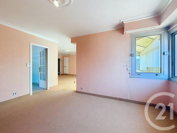 Appartement T3 à vendre  4 pièces - 95,04 m 2   CHALLANS  - 85