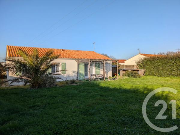 Appartement T3 à vendre  4 pièces - 95,04 m 2   CHALLANS  - 85