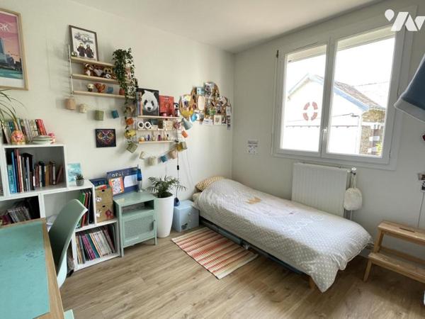 LARMOR -PLAGE - BOURG