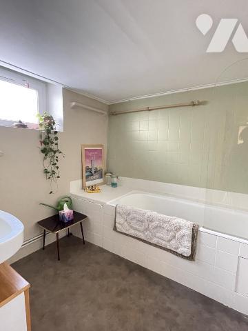 LARMOR -PLAGE - BOURG