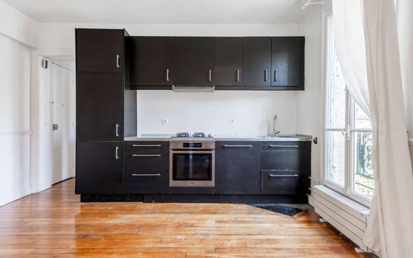 Appartement à vendre    3 pièces • 57,60 m2 Paris 12