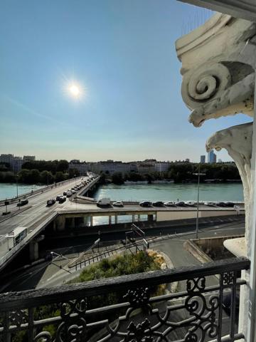 Appartement · Location Lyon (69001) 4 pièces · 181m²