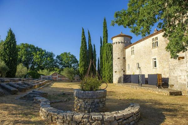 INVESTISSEMENT LOCATIF – BERRIAS ET CASTELJAU - Résidence Vacances Bleues Lou Castel***- 7,23%  de rentabilité