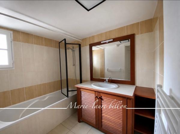 Maison à vendre 3 pièces COEX (85), maison 2 chambres, terrasse et jardin, un emplacement de stationnement