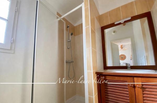 Maison à vendre 3 pièces COEX (85), maison 2 chambres, terrasse et jardin, un emplacement de stationnement