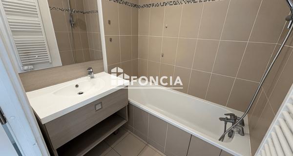 Location Appartement 3 pièces 64.97 m² - Villecresnes 94440