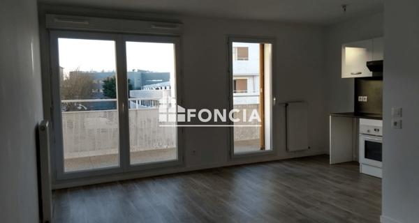 Location Appartement 4 pièces 77.98 m² - Châtenay-malabry 92290