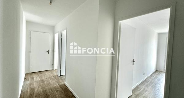 Location Appartement 4 pièces 77.98 m² - Châtenay-malabry 92290