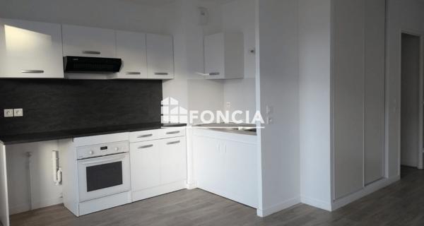 Location Appartement 4 pièces 77.98 m² - Châtenay-malabry 92290