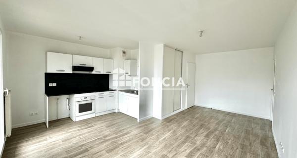 Location Appartement 4 pièces 77.98 m² - Châtenay-malabry 92290