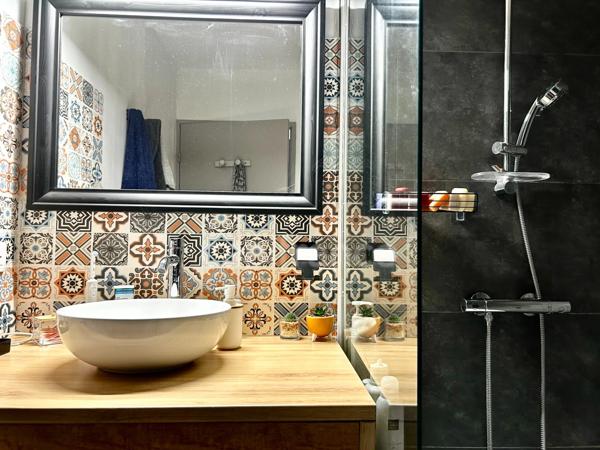 Appartement lumineux avec balcon – Résidence Petit Prince, rue Mermoz