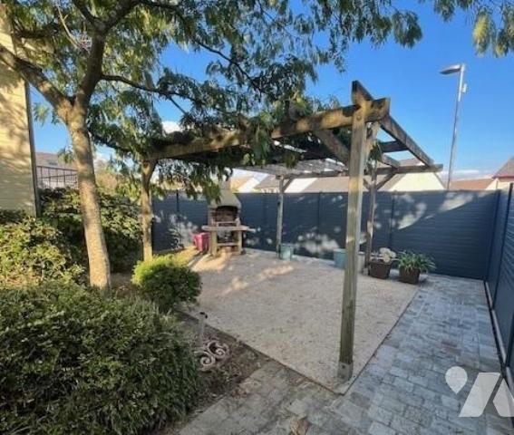 Maison individuelle, 107m² habitables, quatre chambres + un bureau.