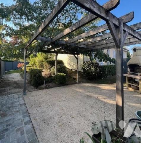 Maison individuelle, 107m² habitables, quatre chambres + un bureau.