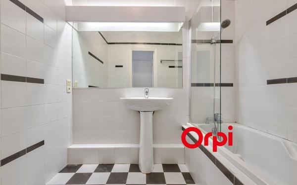 Appartement à vendre    4 pièces • 99,03 m2 Lyon 5