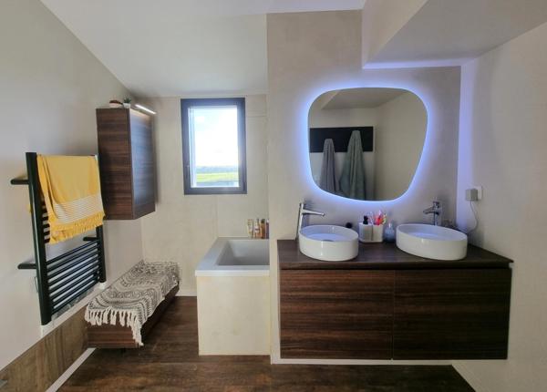 Maison individuelle 5 chambres, piscine et vue dégagée, Vérines - La Rochelle (17)