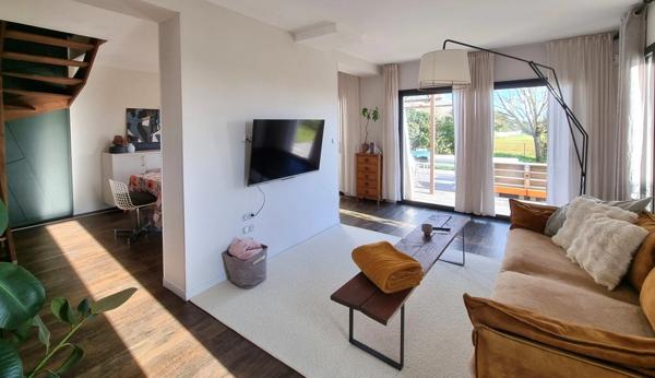 Maison individuelle 5 chambres, piscine et vue dégagée, Vérines - La Rochelle (17)