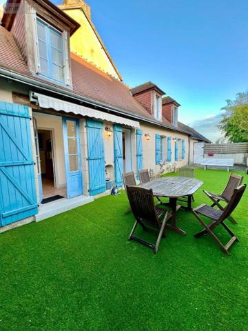 Maison de ville à vendre à Pellevoisin dans l'Indre (36180), ref : 016/451