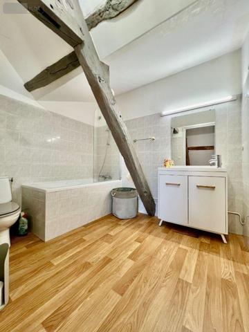 Maison de ville à vendre à Pellevoisin dans l'Indre (36180), ref : 016/451