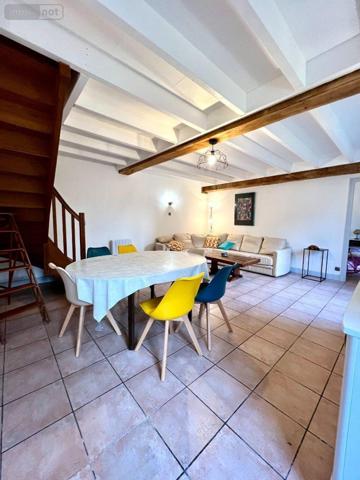 Maison de ville à vendre à Pellevoisin dans l'Indre (36180), ref : 016/451