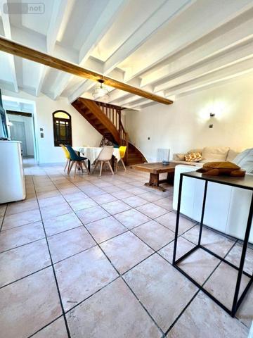 Maison de ville à vendre à Pellevoisin dans l'Indre (36180), ref : 016/451