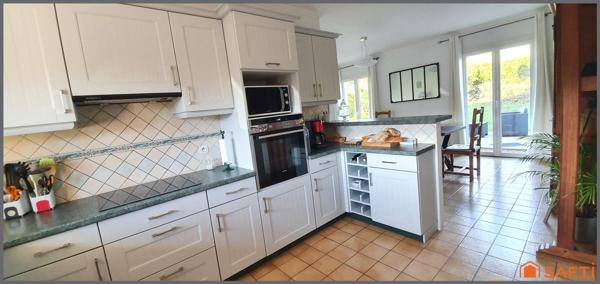 MAISON 4 CHAMBRES SANS TRAVAUX VIE DE PLAIN PIED.