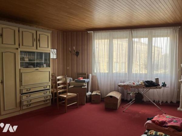 Local commercial et appartement T5 centre-ville