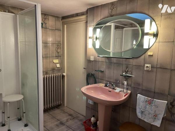 Local commercial et appartement T5 centre-ville