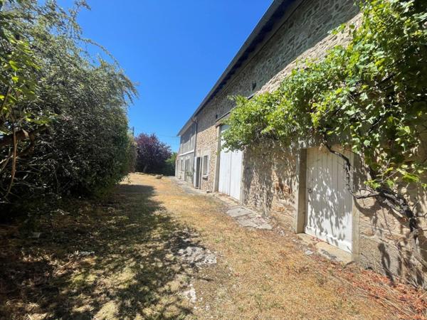 Maison à restaurer à vendre à Laurière en Haute-Vienne (87370), ref : 14761/334