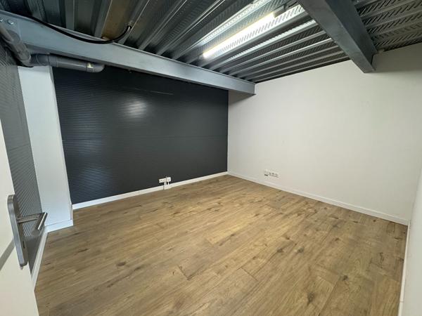 À louer - locaux d'activité de 71 m² à Borgo