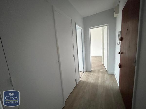 Appartement à louer 2 pièces 43.68m²