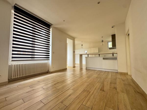 Maison 115 m2 3 chambres proche de la place DANTON avec garage et jardin.