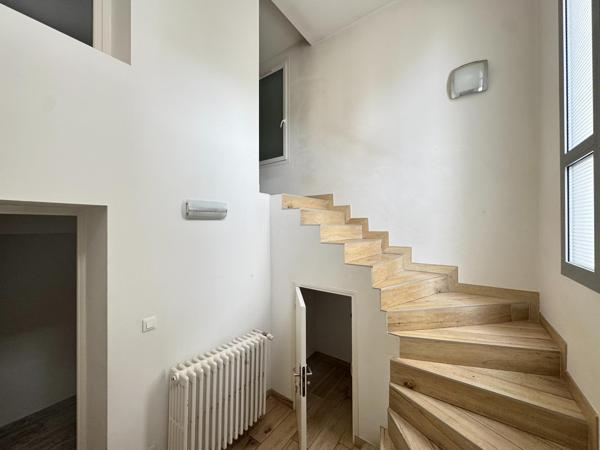 Maison 115 m2 3 chambres proche de la place DANTON avec garage et jardin.
