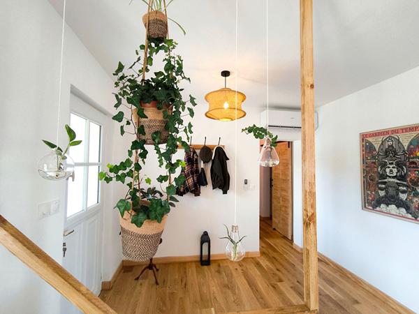 Maison de plain-pied rénovée avec studio indépendant, terrain de 2 014 m² et piscine proche de Trèbes