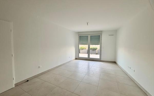 Appartement à vendre    3 pièces • 75 m2 Nîmes