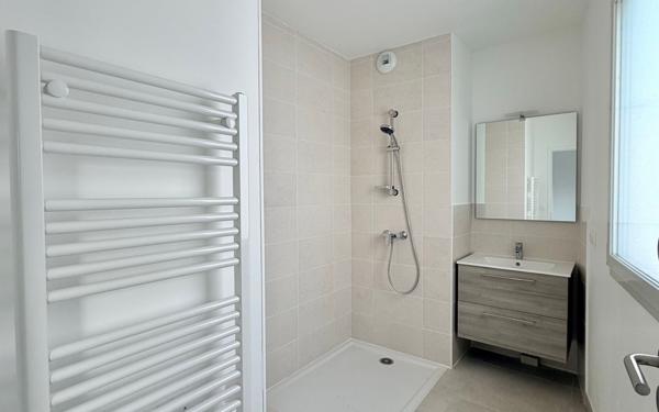 Appartement à vendre    3 pièces • 75 m2 Nîmes